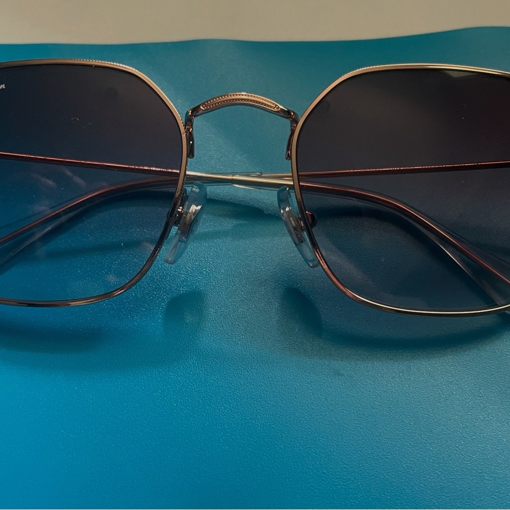 Ray-Ban Gold Aviator Sunglasses with Black Lenses